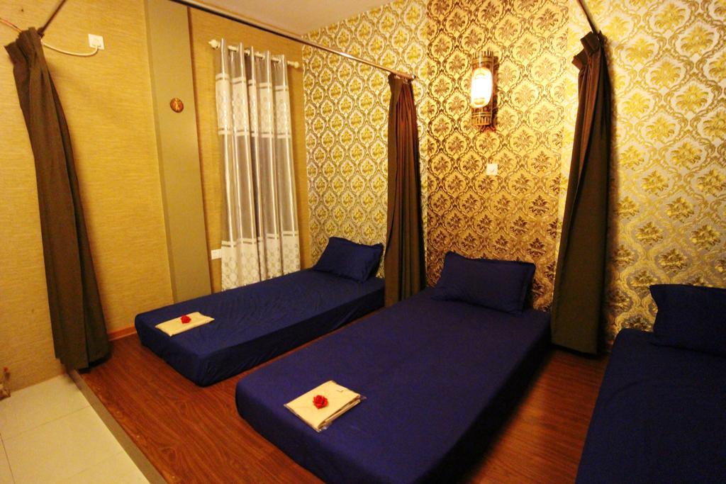 Perfect Hotel Мандалай Экстерьер фото